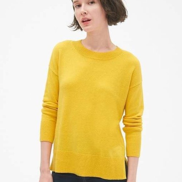 GAP Crew Neck Sweater - Picture 1 of 8